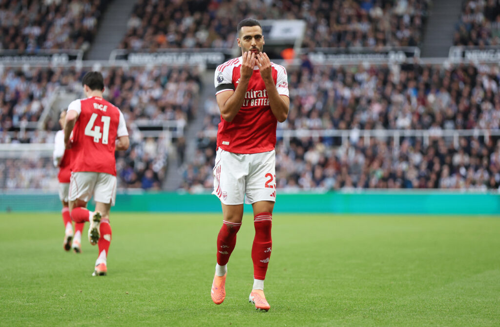 NEWCASTLE UPON TYNE, ENGLAND - SEPTEMBER 28: Mikel Merino of Arsenal celebrates scoring his team's first goal during the Premier League match between Newcastle United and Arsenal at St James' Park on September 28, 2025 in Newcastle upon Tyne, England. (Photo by George Wood/Getty Images)