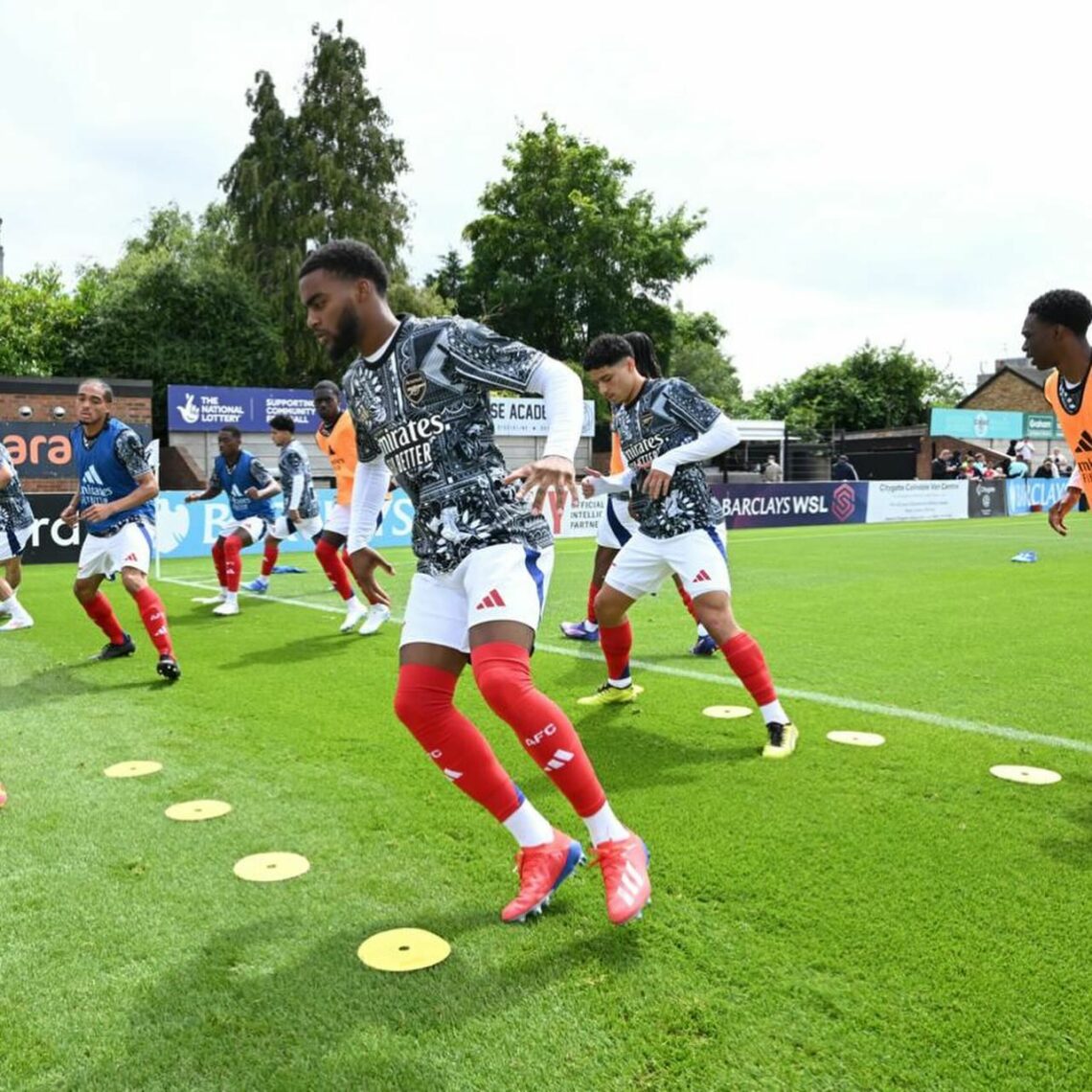 Romari Forde with Arsenal (Photo via Arsenal Academy on Instagram)