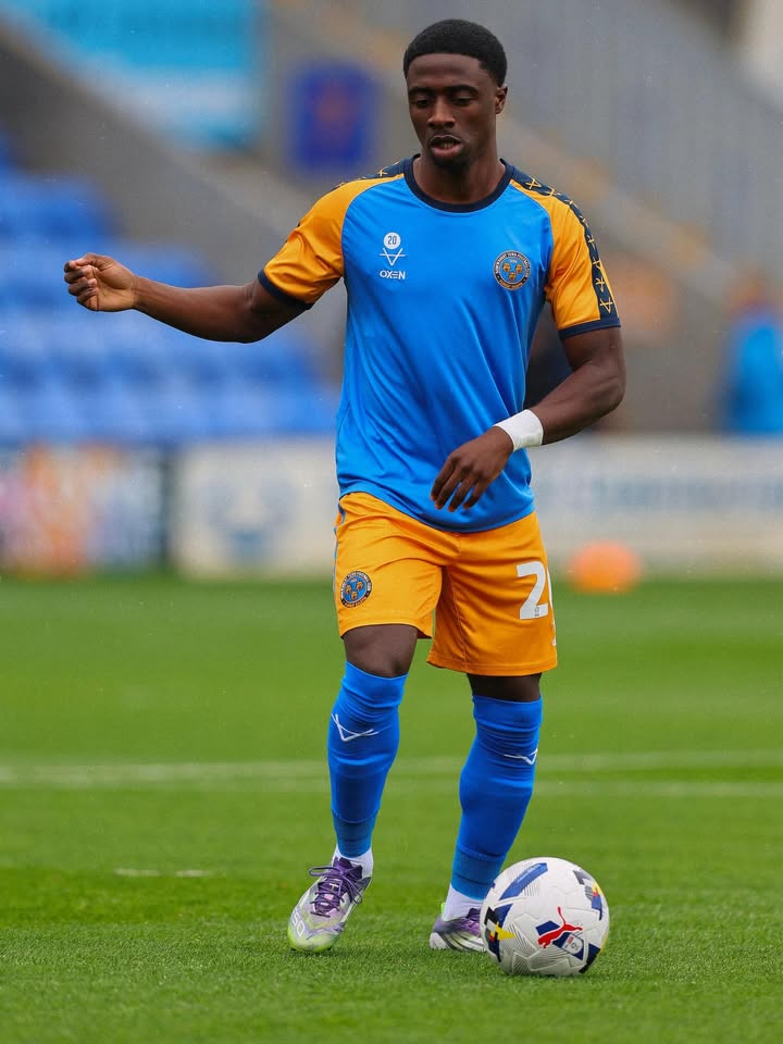 Arsenal loanee provides 1st senior assist 4 Ismeal Kabia playing for Shrewsbury Town (Photo via Kabia on Instagram)