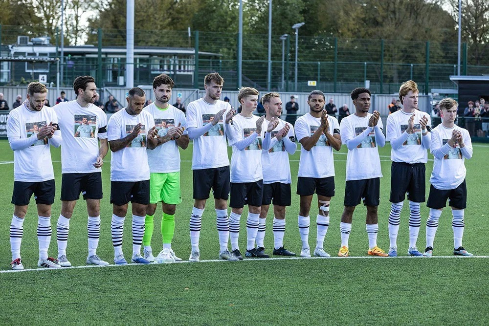 Chichester City ahead of their match against Farnham Town (Photo by Neil Holmes via ChichesterCityFC.co.uk)