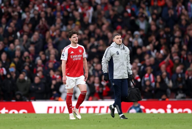 LONDON, ENGLAND: Declan Rice of Arsenal walks off the pitch with an injury during the Premier League match between Arsenal and Crystal Palace at Em...