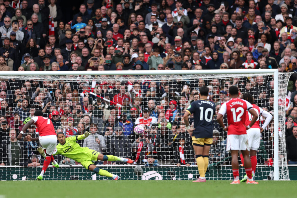 LONDON, ENGLAND - OCTOBER 04: Alphonse Areola of West Ham United fails to make a save as Bukayo Saka of Arsenal scores his team's second goal from the penalty spot during the Premier League match between Arsenal and West Ham United at Emirates Stadium on October 04, 2025 in London, England. (Photo by Alex Pantling/Getty Images)