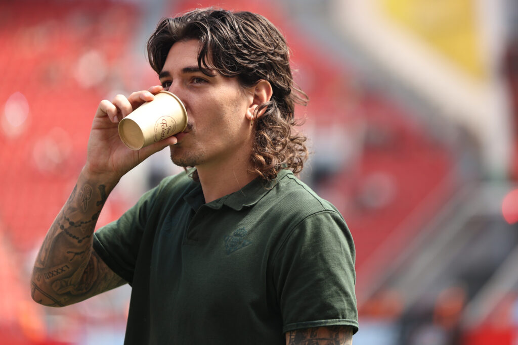 LEVERKUSEN, GERMANY - AUGUST 10: Hector Bellerin of Real Betis Sevilla is seen during the pre-season friendly match between Bayer 04 Leverkusen and Real Betis on August 10, 2024 in Leverkusen, Germany. (Photo by Christof Koepsel/Getty Images)