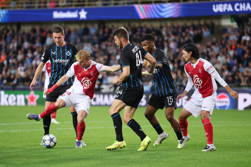 BRUGES, BELGIUM - SEPTEMBER 18: Mika Biereth of Monaco controls the ball whilst under pressure from Hans Vanaken (L), Brandon Mechele and Raphael Onyedika of Club Brugge during the UEFA Champions League 2025/26 League Phase MD1 match between Club Brugge KV and AS Monaco at Jan Breydelstadion on September 18, 2025 in Bruges, Belgium. (Photo by Dean Mouhtaropoulos/Getty Images)