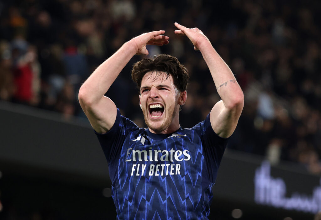 Arsenal grind out three points at Fulham as VAR interferes again 4 LONDON, ENGLAND - OCTOBER 18: Declan Rice of Arsenal celebrates victory after the Premier League match between Fulham and Arsenal at Craven Cottage on October 18, 2025 in London, England. (Photo by Alex Pantling/Getty Images)