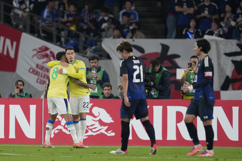 Arsenal's Martinelli scores for Brazil against Japan 4 CHOFU, JAPAN: Gabriel Martinelli of Brazil (2nd) celebrates with Bruno Guimaraes (1st L) after scoring the team's second goal during the international friendly match between Japan and Brazil at Tokyo Stadium on October 14, 2025. (Photo by Toru Hanai/Getty Images)