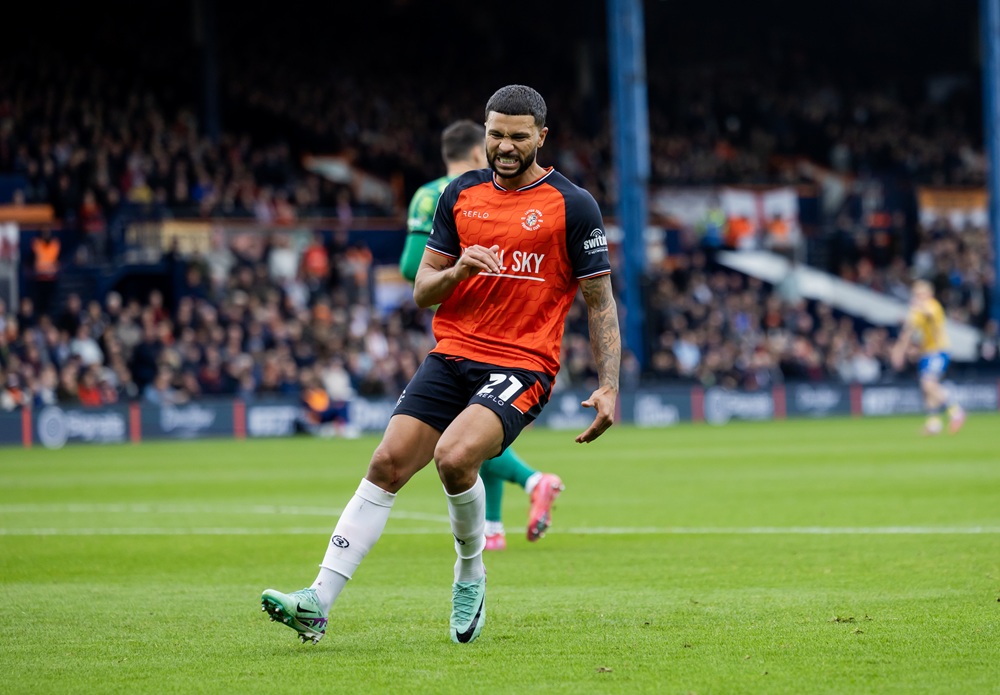 Fine margins cost Wilshere's Luton side on managerial debut 4 LUTON, ENGLAND: Nahki Wells of Luton Town during the Sky Bet League One match between Luton Town and Mansfield Town at Kenilworth Road on October 18, 2025. (Photo by Leila Coker/Getty Images)