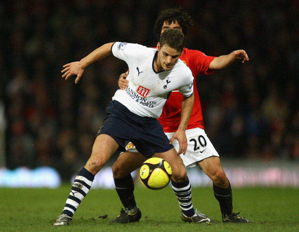 Hated ex-Gunner to fight in charity boxing match 2 MANCHESTER, UNITED KINGDOM - JANUARY 24: Fabio da Silva of Manchester United battles for the ball with David Bentley of Tottenham Hotspur during the FA Cup sponsored by E.ON Fourth Round match between Manchester United and Tottenham Hotspur at Old Trafford on January 24, 2009 in Manchester, England. (Photo by Alex Livesey/Getty Images)
