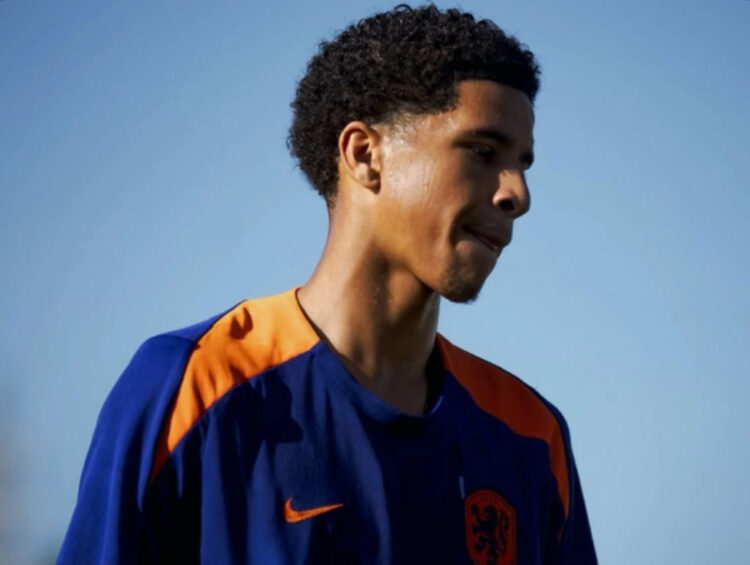 Demiane Agustien with the Netherlands u19s (Photo via Agustien on Instagram)