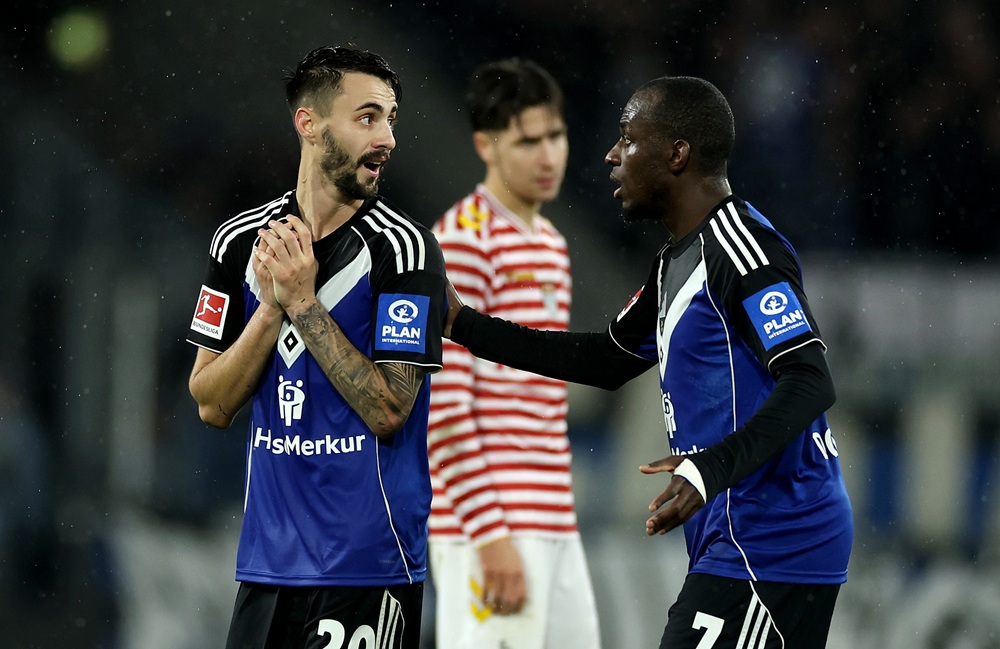 COLOGNE, GERMANY: Fabio Vieira of Hamburger SV reacts during the Bundesliga match between 1. FC Köln and Hamburger SV at RheinEnergieStadion on November 02, 2025. (Photo by Lars Baron/Getty Images)