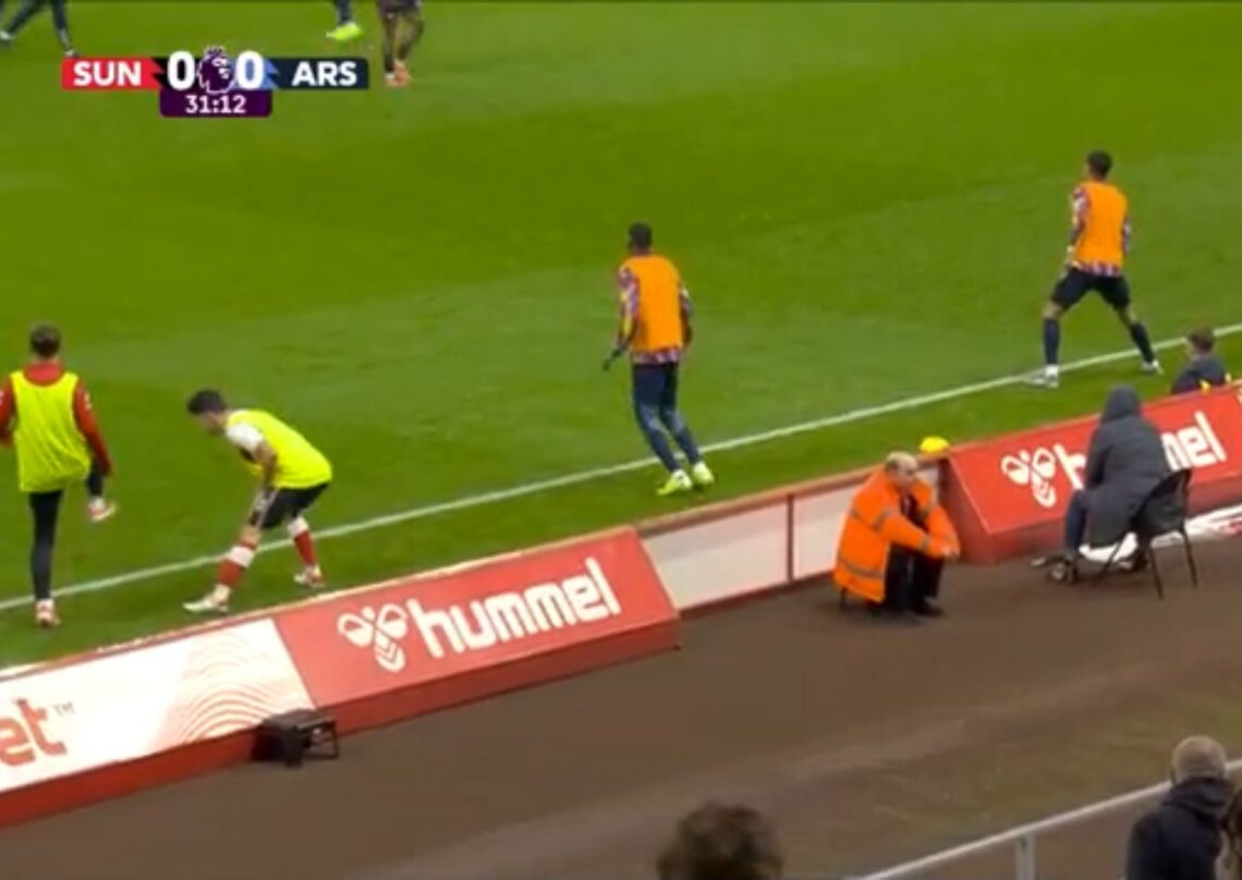 Did Sunderland's long-throw tactic vs Arsenal even matter? 1 Sunderland advertising hoardings (Photo via DailyAFC on Twitter)