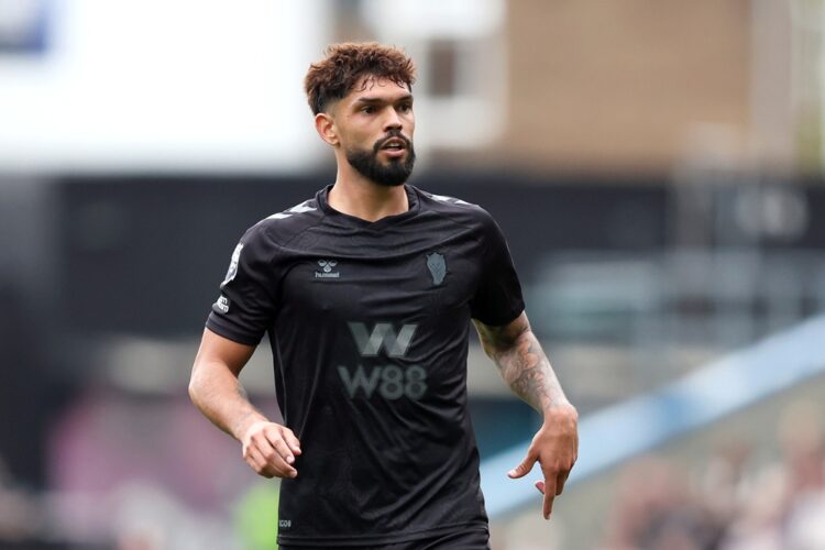 BURNLEY, ENGLAND: Omar Alderete of Sunderland looks on during the Premier League match between Burnley and Sunderland at Turf Moor on August 23, 20...