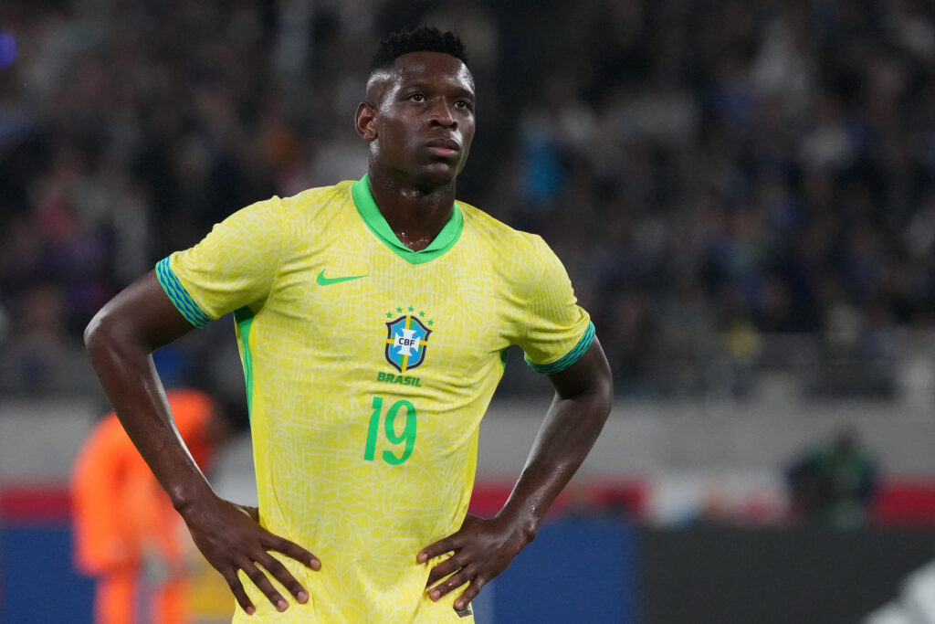 24yo Brazilian international winger dreams of signing for Arsenal 2 CHOFU, JAPAN - OCTOBER 14: Luiz Henrique of Brazil looks on during the international friendly match between Japan and Brazil at Tokyo Stadium on October 14, 2025 in Chofu, Tokyo, Japan. (Photo by Koji Watanabe/Getty Images)