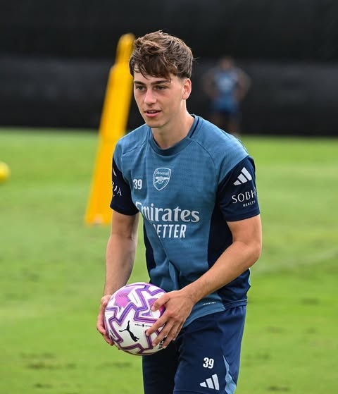 Harrison Dudziak (Photo via Arsenal Academy on Instagram)