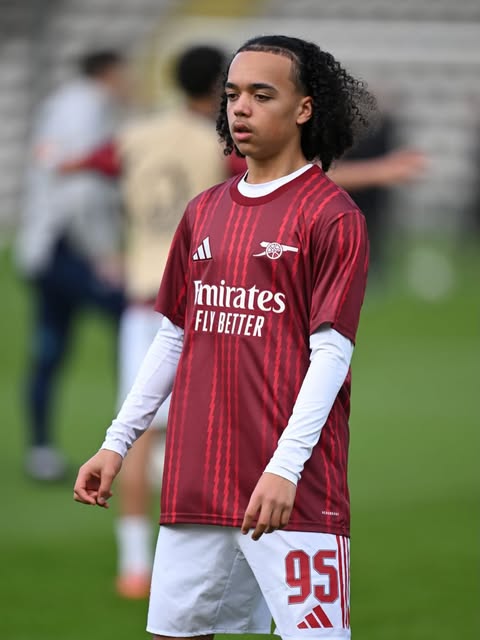 Arsenal youngster scores brace for England youth in 7-0 win 4 Jaden Maghoma warming up with the Arsenal u19s (Photo via Maghoma on Instagram)