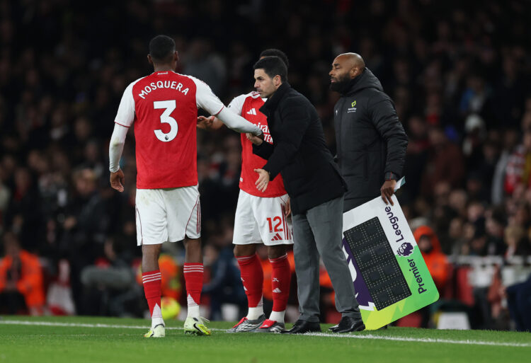 LONDON, ENGLAND - DECEMBER 03: Cristhian Mosquera of Arsenal is substituted off for Jurrien Timber due to an injury during the Premier League match...