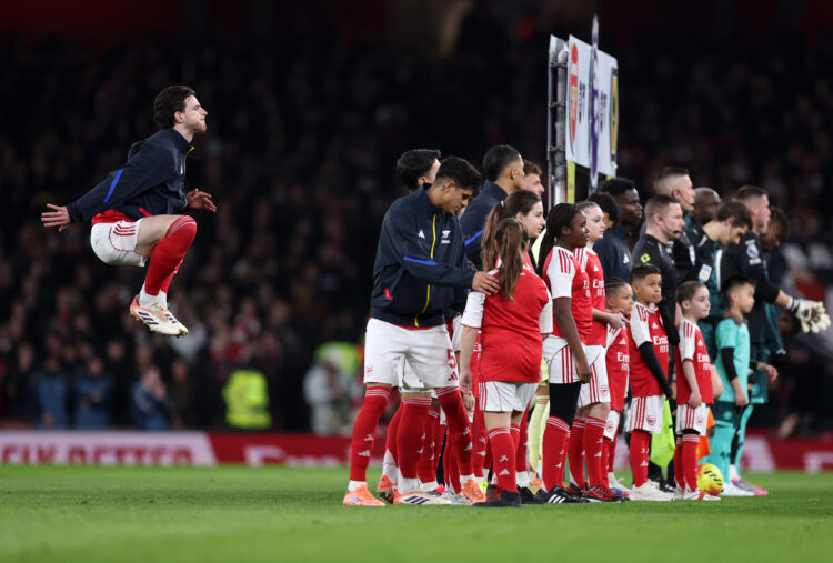 LONDON, ENGLAND - DECEMBER 13: Declan Rice of Arsenal warms up as the teams line up during the Premier League match between Arsenal and Wolverhampt...