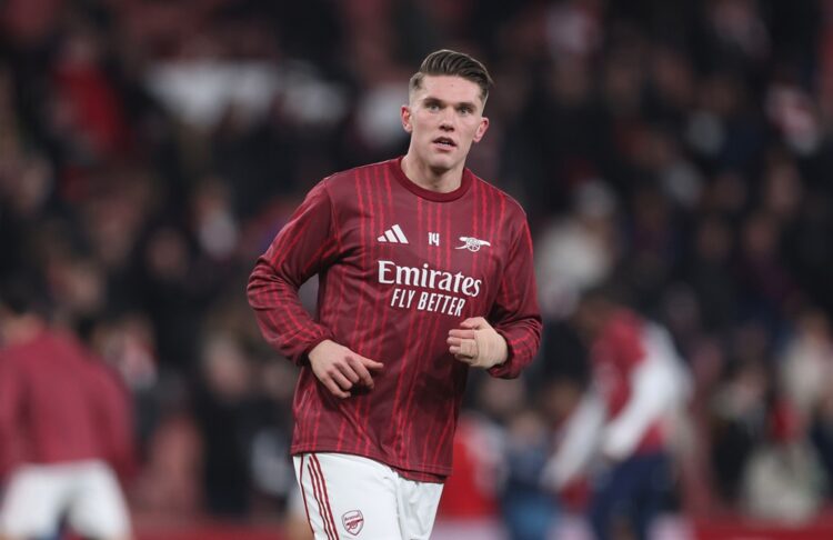 LONDON, ENGLAND: Viktor Gyoekeres of Arsenal warms up prior to the Premier League match between Arsenal and Wolverhampton Wanderers at Emirates Sta...