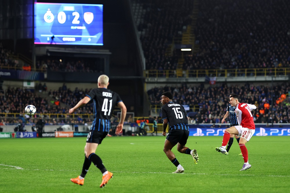 How close is Gabriel Martinelli to breaking Champions League record? 3 BRUGES, BELGIUM: Gabriel Martinelli of Arsenal scores his team's third goal during the UEFA Champions League 2025/26 League Phase MD6 match between Club Brugge KV and Arsenal FC at Jan Breydelstadion on December 10, 2025. (Photo by Dean Mouhtaropoulos/Getty Images)