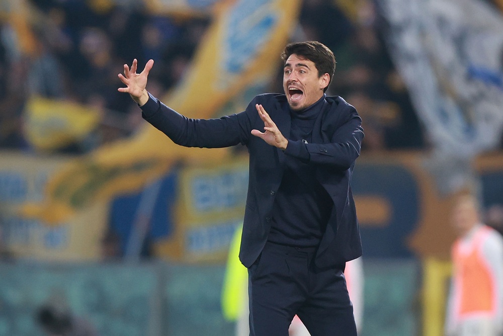 Carlos Cuesta manager of Parma Calcio 1913 reacts during the Serie A match between Pisa SC and Parma Calcio 1913 at Arena Garibaldi on December 8, 2025 in Pisa, Italy. (Photo by Gabriele Maltinti/Getty Images)