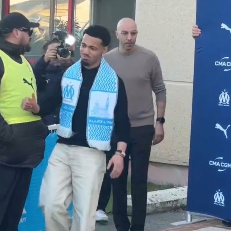 Ethan Nwaneri (Photo via Carmela13family on Twitter)