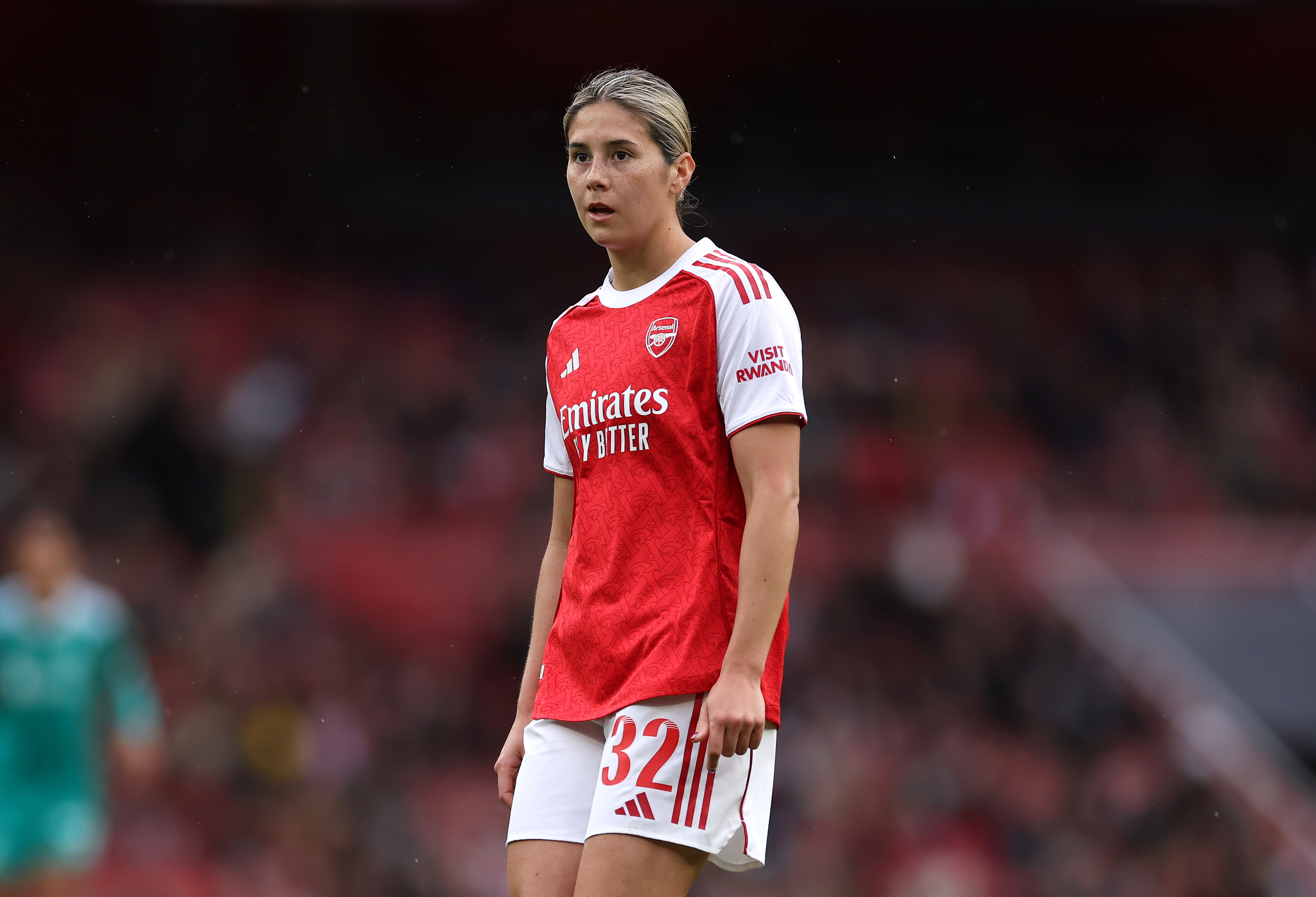 Arsenal display 2nd-half fireworks in 5-1 Charlton win
