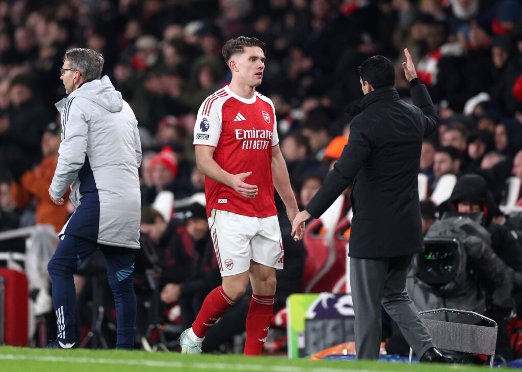 LONDON, ENGLAND - JANUARY 08: Viktor Gyoekeres of Arsenal is substituted off during the Premier League match between Arsenal and Liverpool at Emirates Stadium on January 08, 2026 in London, England. (Photo by Julian Finney/Getty Images)