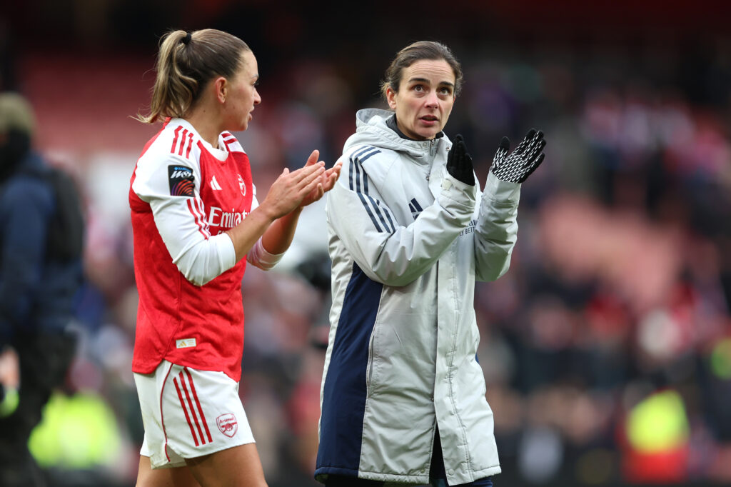 LONDON, ENGLAND - JANUARY 10: Renee Slegers, Manager of Arsenal, acknowledges the fans following the Barclays Women's Super League match between Arsenal and Manchester United at Emirates Stadium on January 10, 2026 in London, England. (Photo by Tom Dulat/Getty Images)
