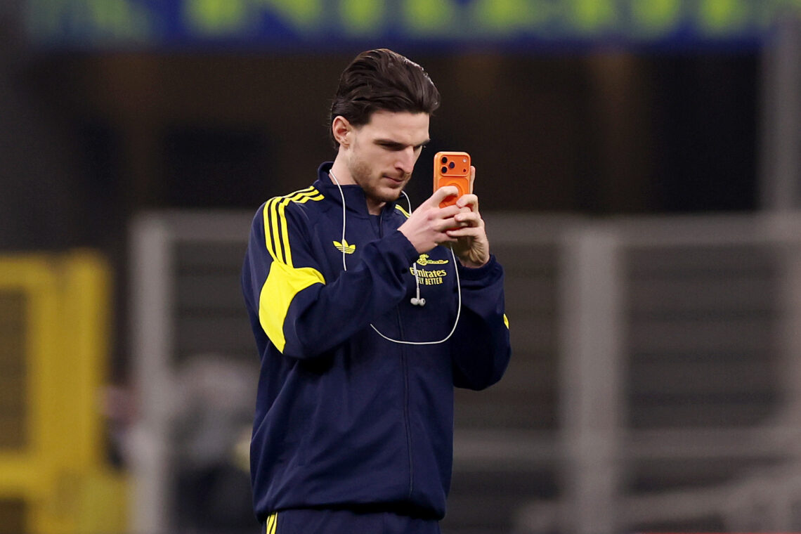 MILAN, ITALY - JANUARY 20: Declan Rice of Arsenal takes photos inside the stadium prior to the UEFA Champions League 2025/26 League Phase MD7 match...