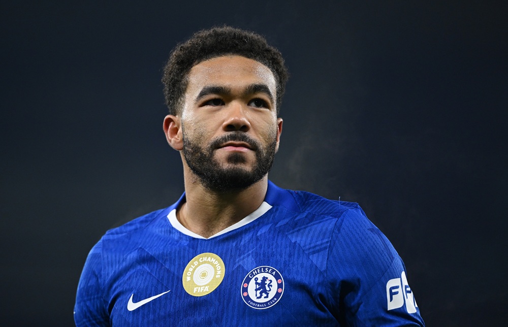 Reece James of Chelsea during the Premier League match between Manchester City and Chelsea at Etihad Stadium on January 04, 2026 in Manchester, England. (Photo by Shaun Botterill/Getty Images)