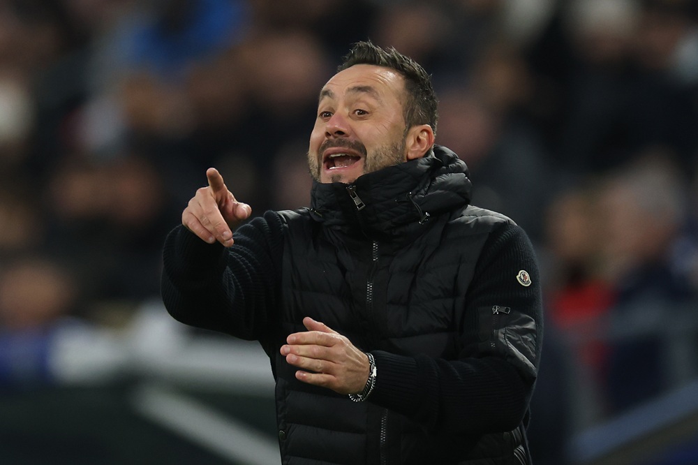 Roberto De Zerbi, head coach of Olympique de Marseille reacts during the UEFA Champions League 2025/26 League Phase MD5 match between Olympique de Marseille and Newcastle United FC at Stade de Marseille on November 25, 2025 in Marseille, France. (Photo by Alexander Hassenstein/Getty Images)