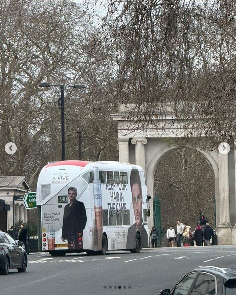 Bus with L'Roeal advert featuring Declan Rice