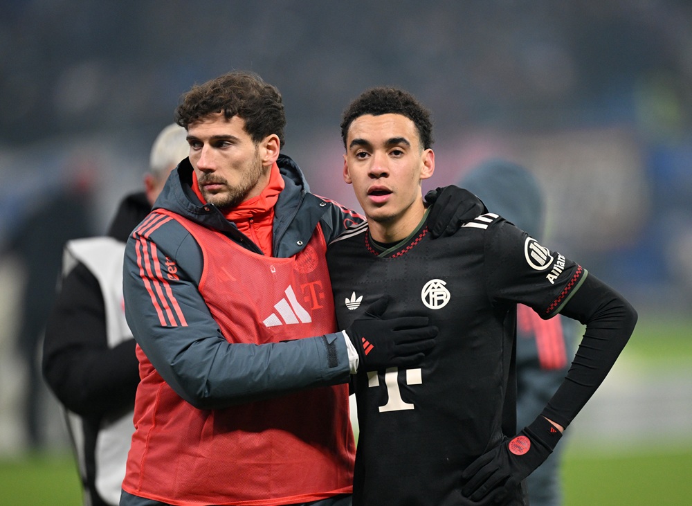 Leon Goretzka (L) and Jamal Musiala of FC Bayern Munich look dejected following the team's draw in the Bundesliga match between Hamburger SV and FC Bayern München at Volksparkstadion on January 31, 2026 in Hamburg, Germany. (Photo by Stuart Franklin/Getty Images)