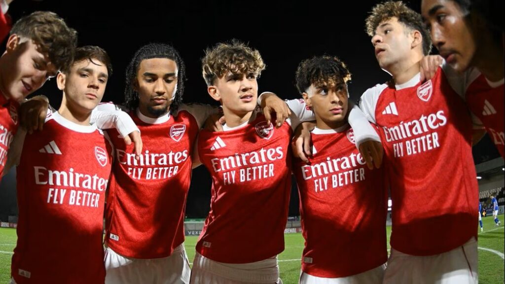 Injured Arsenal player builds fitness with u21 appearance 3 Max Dowman in the Arsenal u21 huddle (Photo via Arsenal.com)