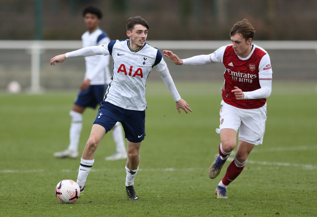 ENFIELD, ENGLAND - JANUARY 29: Jamie Bowden of Tottenham Hotspur is put under pressure by Nikolaj Moller of Arsenal during the Premier League 2 match between Tottenham Hotspur and Arsenal at Tottenham Hotspur Training Centre on January 29, 2021 in Enfield, England. (Photo by Paul Harding/Getty Images)