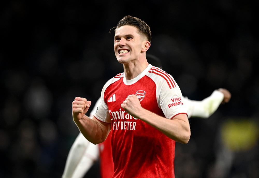 Viktor Gyokeres of Arsenal celebrates scoring his team's fourth goal during the Premier League match between Tottenham Hotspur and Arsenal at Tottenham Hotspur Stadium on February 22, 2026 in London, England. (Photo by Mike Hewitt/Getty Images)