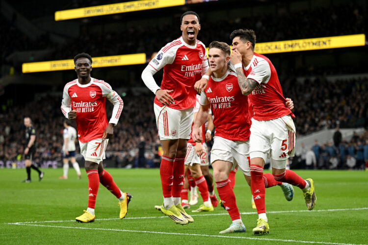 LONDON, ENGLAND - FEBRUARY 22: Viktor Gyoekeres of Arsenal celebrates scoring his team's second goal with teammates during the Premier League match...