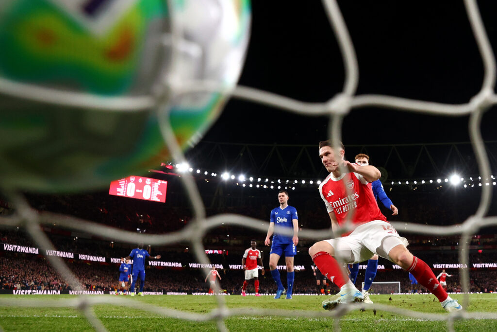 LONDON, ENGLAND - MARCH 14: Viktor Gyoekeres of Arsenal celebrates scoring his team's first goal during the Premier League match between Arsenal and Everton at Emirates Stadium on March 14, 2026 in London, England. (Photo by Alex Pantling/Getty Images)