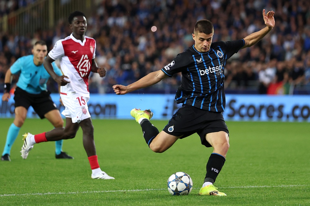 Arsenal in talks for 21yo striker transfer 1 Nicolo Tresoldi of Club Brugge shoots on goal during the UEFA Champions League 2025/26 League Phase MD1 match between Club Brugge KV and AS Monaco ...