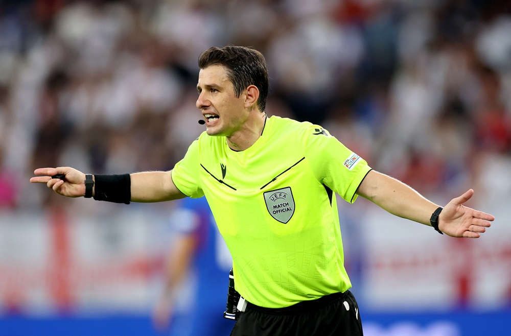 Leverkusen-Arsenal ref receives 1st Champions League game this season 3 Referee Umut Meler reacts during the UEFA EURO 2024 round of 16 match between England and Slovakia at Arena AufSchalke on June 30, 2024 in Gelsenkirchen, Germany. (Photo by Carl Recine/Getty Images)