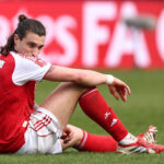 MANSFIELD, ENGLAND - MARCH 07: Riccardo Calafiori of Arsenal goes down with an injury during the Emirates FA Cup Fifth Round match between Mansfield Town and Arsenal at One Call Stadium on March 07, 2026 in Mansfield, England. (Photo by Alex Pantling/Getty Images)