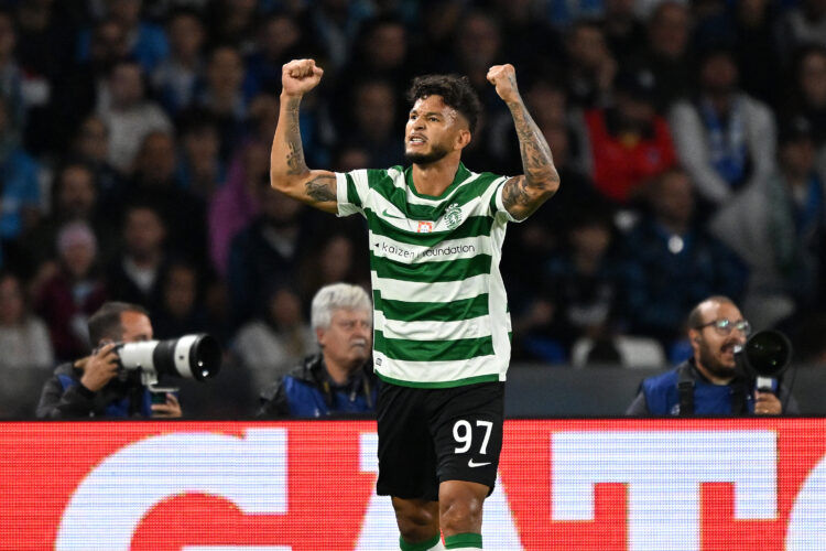 NAPLES, ITALY - OCTOBER 01: Luis Suarez of Sporting Clube de Portugal celebrates after scoring his side first goal during the UEFA Champions League...