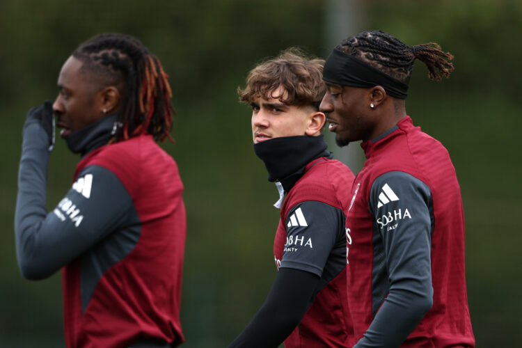 Ebere Eze, Max Dowman and Noni Madueke in training