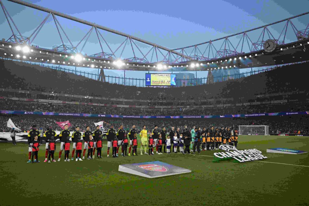 LONDON, ENGLAND - APRIL 15: The teams line up ahead of the UEFA Champions League 2025/26 Quarter-Final Second Leg match between Arsenal FC and Sporting Clube de Portugal at Arsenal Stadium on April 15, 2026 in London, England. (Photo by Mike Hewitt/Getty Images)