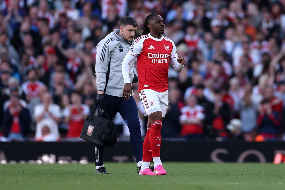 Eberechi Eze of Arsenal is substituted with an injury during the Premier League match between Arsenal and Newcastle United at Emirates Stadium on April 25, 2026 in London, England. (Photo by Richard Heathcote/Getty Images)