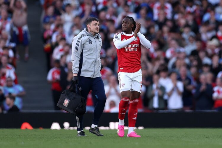 Eberechi Eze of Arsenal applauds the fans as he is substituted during the Premier League match between Arsenal and Newcastle United at Emirates Sta...