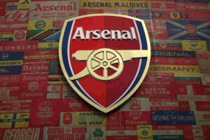 LONDON, ENGLAND - OCTOBER 04: The Arsenal badge is seen on the outside of the stadium prior to the Premier League match between Arsenal and West Ham United at Emirates Stadium on October 04, 2025 in London, England. (Photo by Julian Finney/Getty Images)