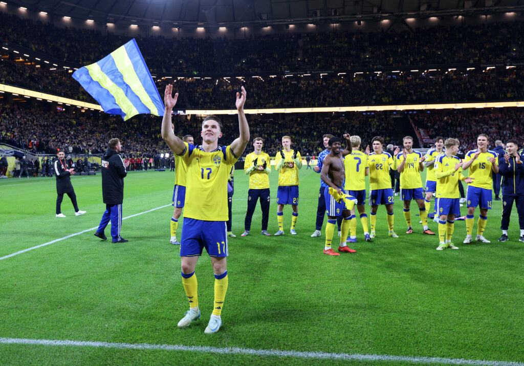 SOLNA, SWEDEN - MARCH 31: Viktor Gyoekeres of Sweden celebrates victory with teammates following the FIFA World Cup 2026 European Qualifiers KO play-offs match between Sweden and Poland at Strawberry Arena on March 31, 2026 in Solna, Sweden. (Photo by Michael Campanella/Getty Images)