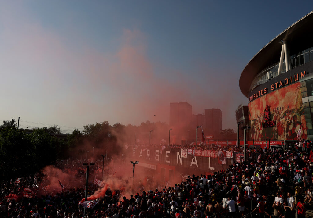 Arsenal forced to alter parade plan due to high expected attendance 2 LONDON, ENGLAND - MAY 24: Arsenal fans celebrate at the Emirates Stadium on May 24, 2026 in London, England. Arsenal have won their first Premier League title in 22 years. (Photo by Julian Finney/Getty Images)