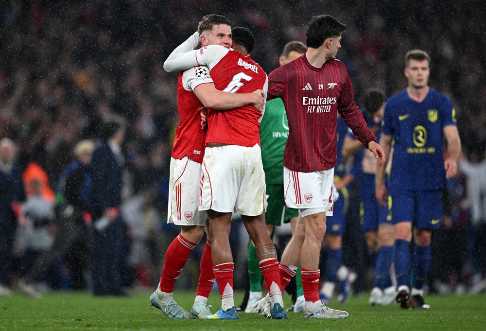 Viktor Gyoekeres and Gabriel of Arsenal celebrate progressing to the final of the UEFA Champions League 2025/26 after the team's victory in the UEFA Champions League 2025/26 Semi Final Second Leg match between Arsenal FC and Atletico de Madrid at Arsenal Stadium on May 05, 2026 in London, England. (Photo by Shaun Botterill/Getty Images)